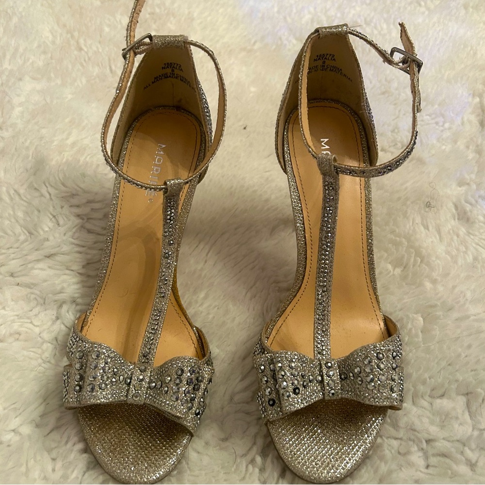 Cute Maripe blinged out heel size 8